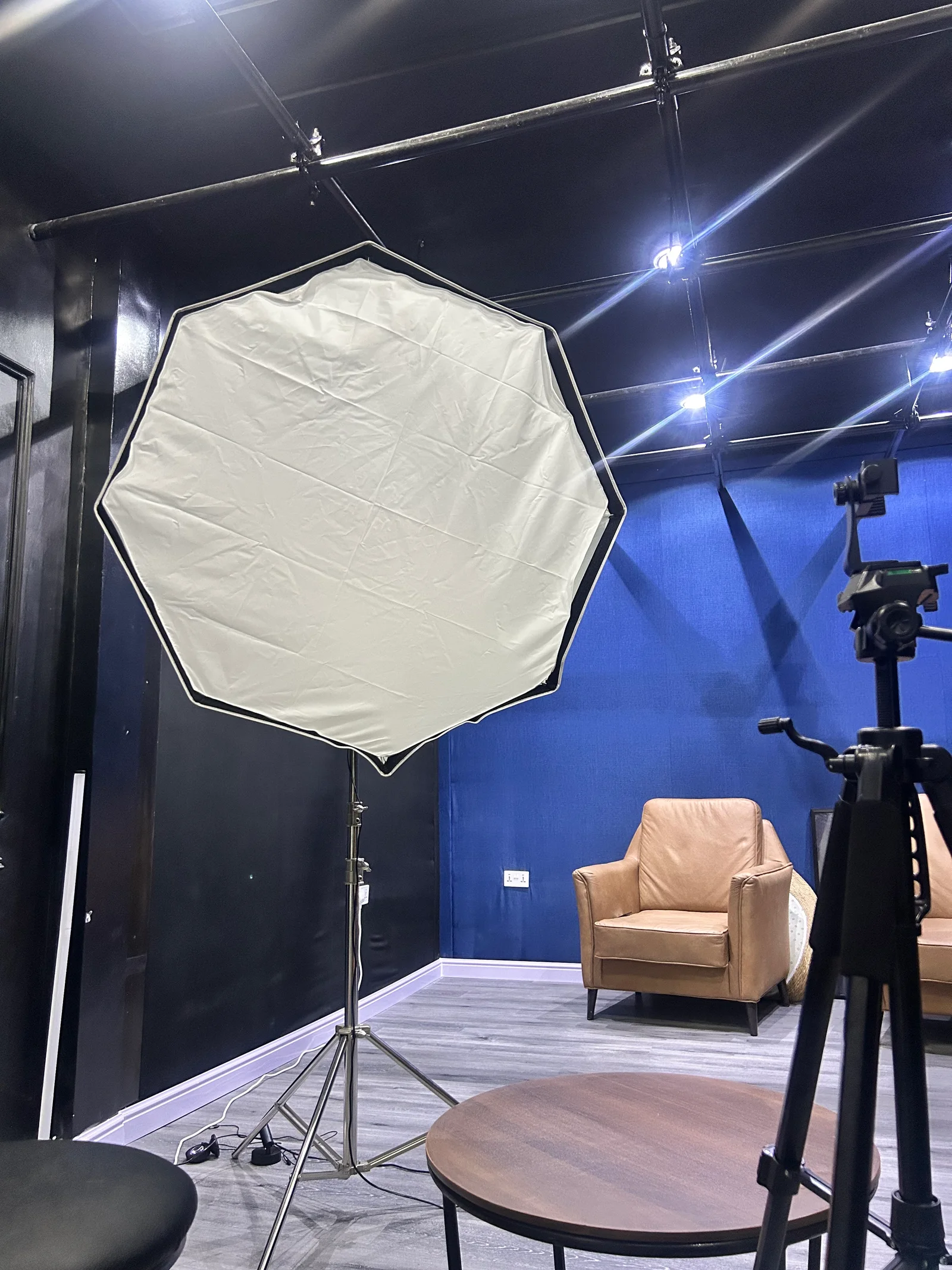 The supplied ROJ podcast recording set